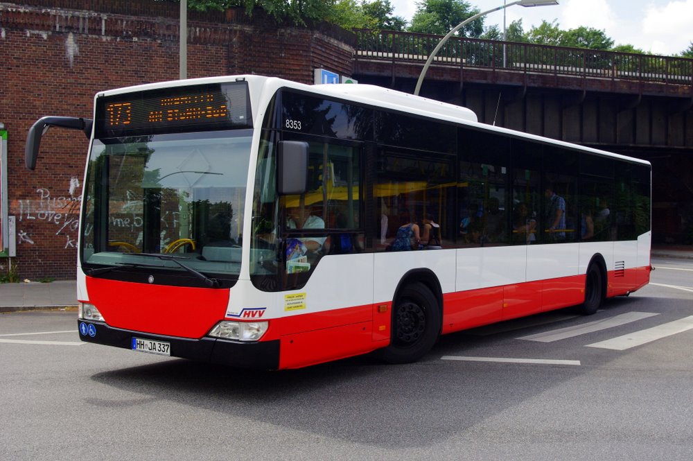 Der neue Jasper Citaro 8353 am 13.Juli 2010 in U/S Barmbek