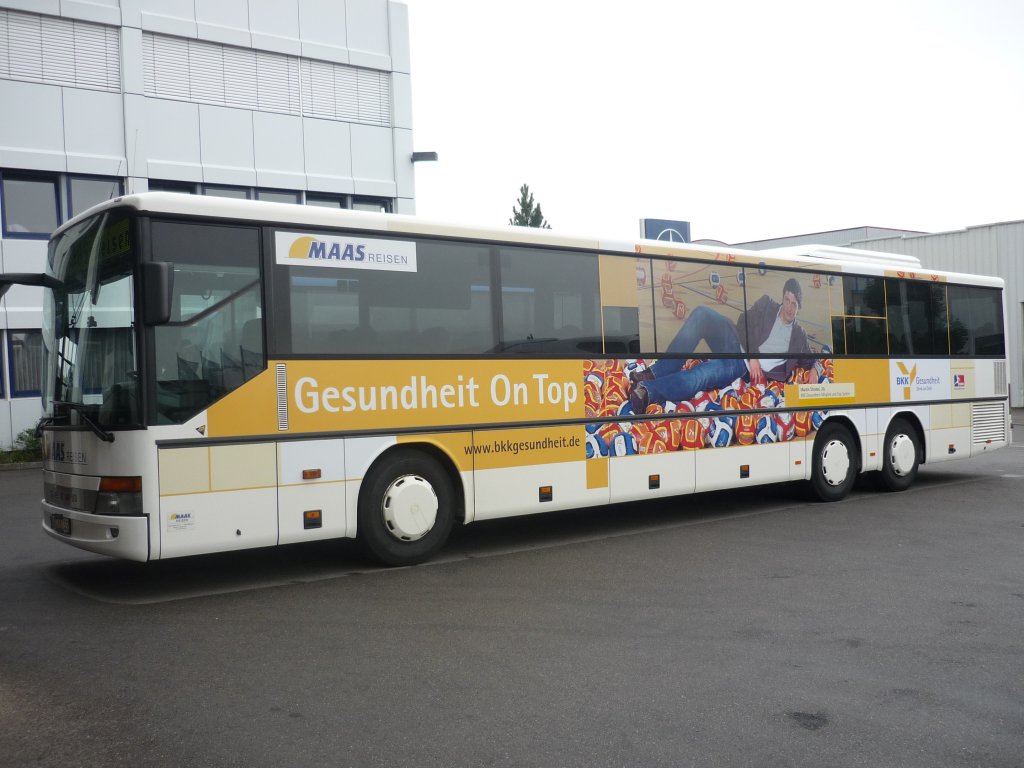 Der Setra S 319 UL, noch einmal von der anderen Seite aufgenommen, in Herrenberg-Gltsein.