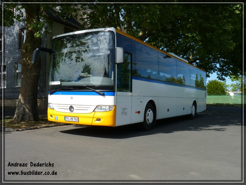 Dieser Intergro wartet auf seine nchste Fahrt in Bitburg-Mtsch.
Fotografieren konnte ich ihn am 17.05.2011