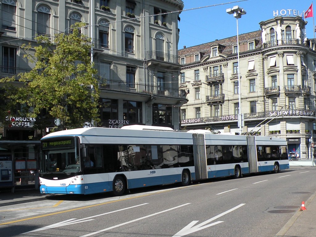 Doppelgelenktrolleybus (lighTram3) von Hess mit der Betiebsnummer 63 auf der Linie 31 am Hauptbahnhof Zrich. die Aufnahme stammt vom 23.06.2012.