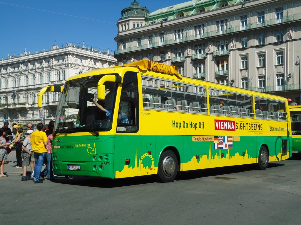Dr. Richard Nr. A5871/W 1759 LO Temsa am 9. August 2010 Wien-Kärntner Ring, Oper