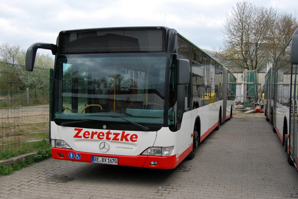 DSW21 1592, ein Mercedes Citaro O530 G von Zeretzke Reisen im Auftrag der DSW21. Aufgenommen am 11.04.2010 auf dem Betriebshof von Zeretzke Reisen whrend der ersten Dortmunder Fotosonderfahrt.