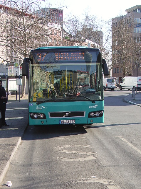 Ein Arriva Volvo Bus in Frankfurt am Main Hbf am 07.03.11