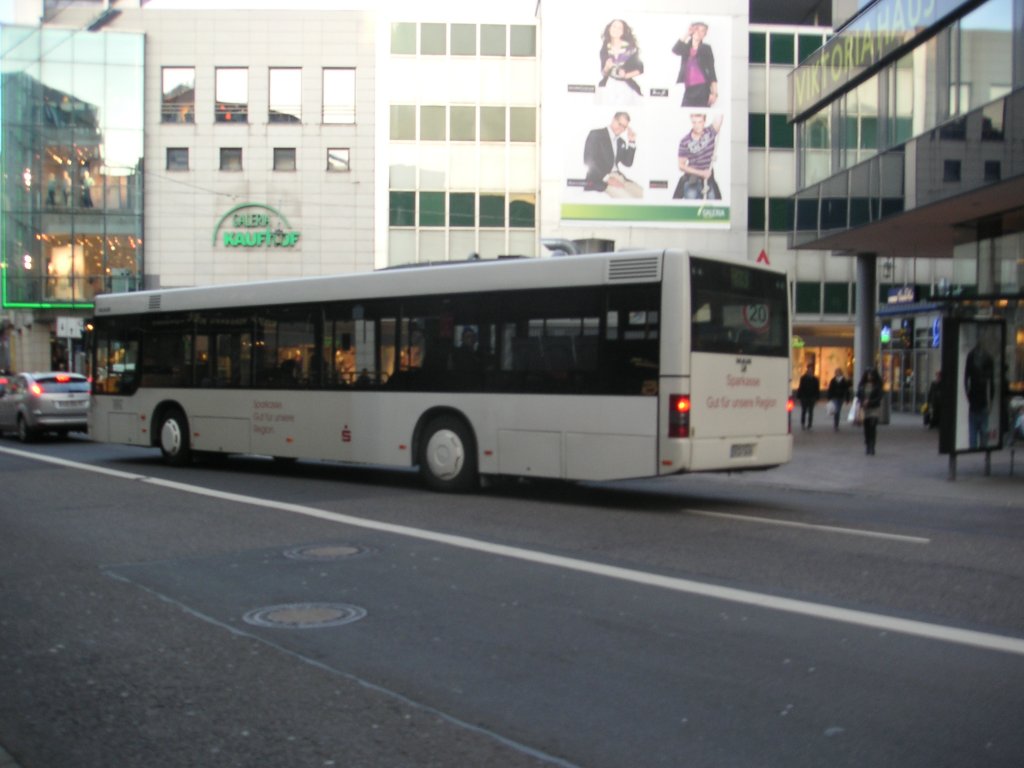 Ein MAN Bus in Saarbrcken an der Haltestelle Korns-Eck. Das Bild habe ich am 05.03.2010 gemacht.