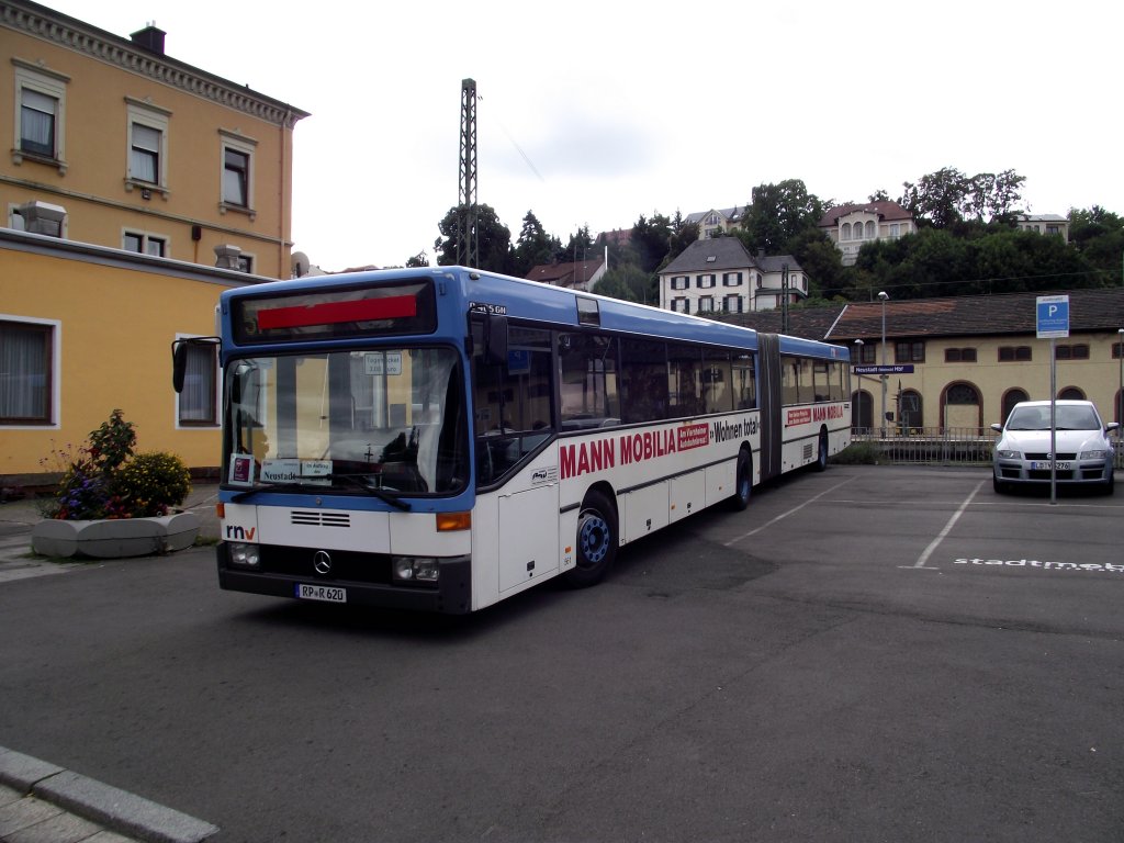 Ein Mercedes Benz O 405 der mal beim RNV gefahren ist am 29.07.11 in Neustadt an der Weinstrae 