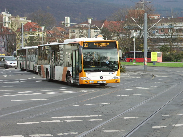 Ein neuer RNV Bus am Heidelberger Hbf am 19.11.10
