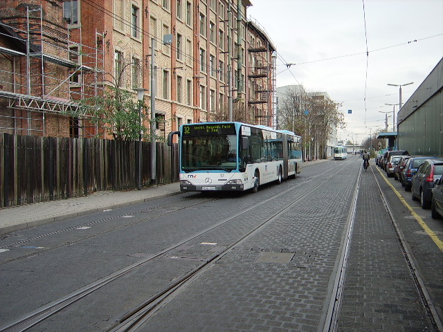 Ein RNV Bus in der nhe des Heidelberger Hbf am 19.11.10