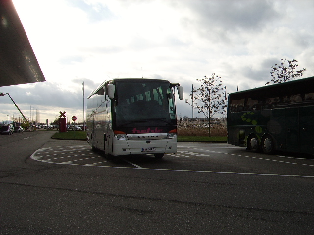 Ein Setra Reisebus in Karlsruhe Messe am 15.01.11