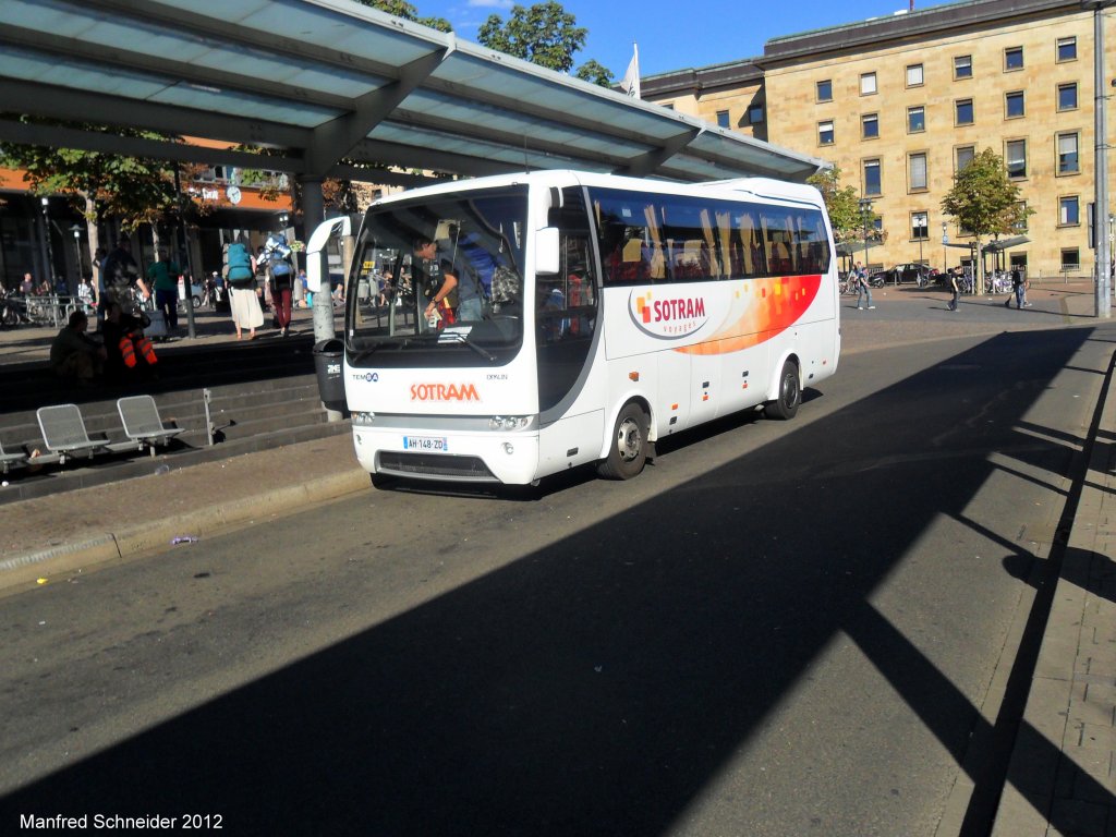Ein Temsa Reisebus der Firma Sotram Reisen am Hauptbahnhof in Saarbrcken. Das Foto habe ich im August 2012 gemacht.