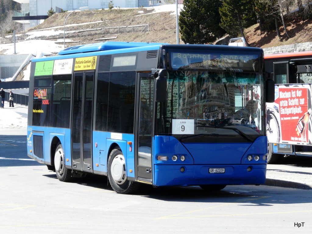 Engadin Bus - Neoplan GR 62209 bei den Haltestellen beim Bahnhof von St.Moritz am 07.04.2010