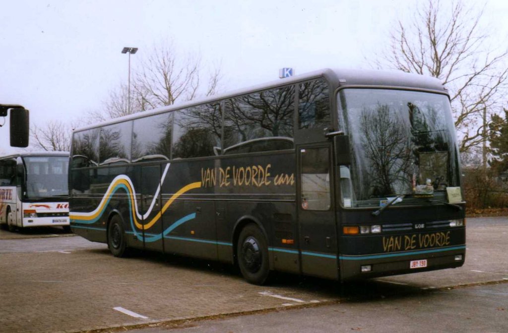 EOS 90, aufgenommen im Mrz 1998 auf dem Parkplatz der Westfalenhallen in Dortmund.