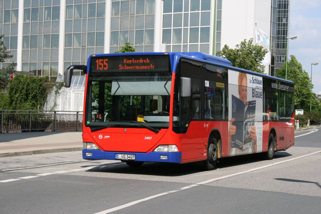 EVAG 3407 (E VG 3407) macht Werbung fr die Essener Blaue Seiten.
Aufgenommen am HBF Essen.
16.5.2010