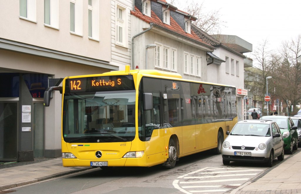 EVAG 4155 (E VG 1655) mit der Linie 142 auf der Wilhelmstr. in Kettwig am 8.2.2010. 