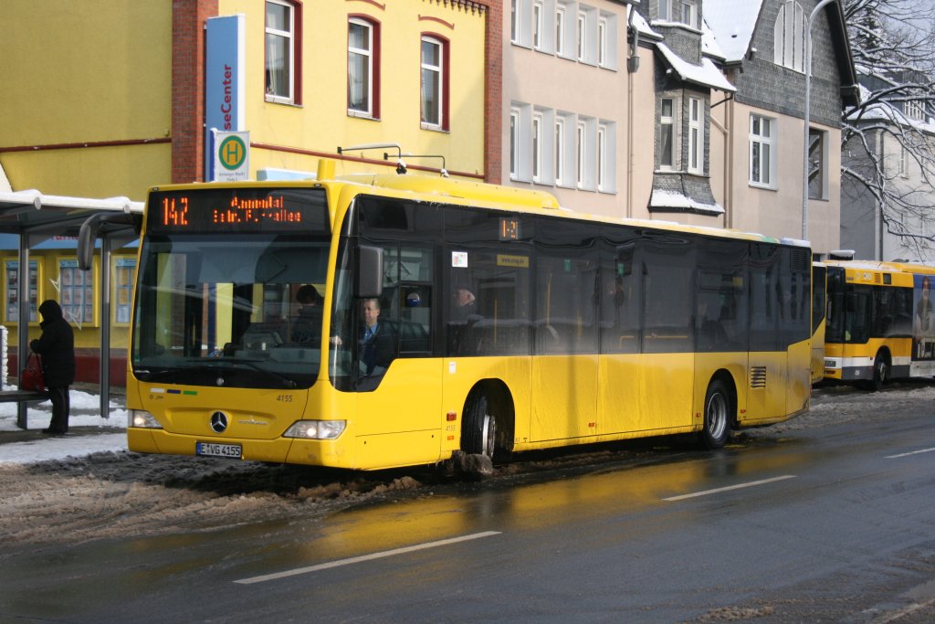 EVAG 4155 (E VG 4155) mit der Linie 142.
Aufgenommen am Kettwiger Markt, 4.1.2010.