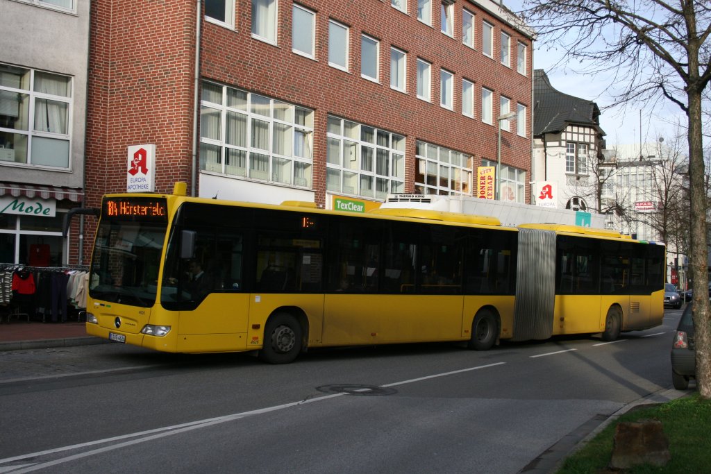 EVAG 4626 (E VG 4626) mit der Linie 184 nach Hörsterfeld am 25.11.2009 an der Ahrfeldstr. in Essen Steele.