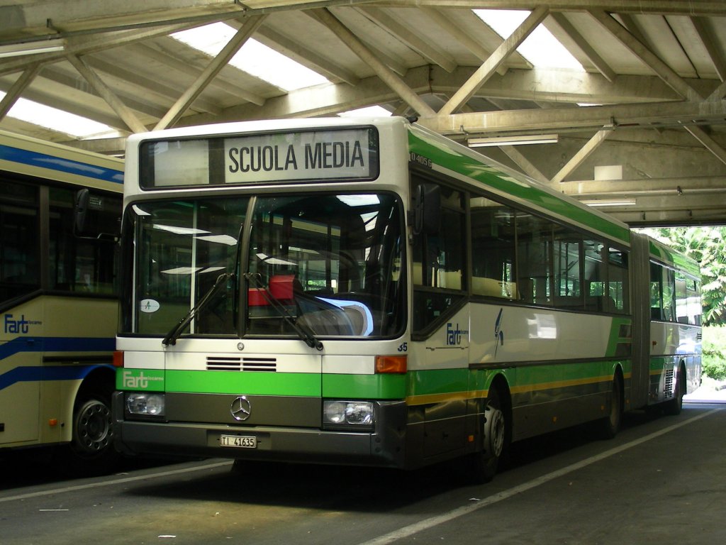 FART, Locarno. Mercedes-Benz O405G (Nr.35, Herkunft unbekannt) in Locarno, Garage S.Antonio. (12.6.2009)