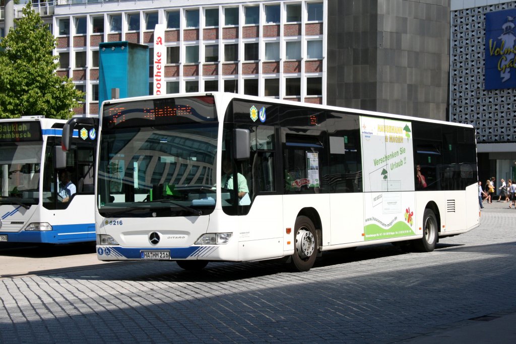 Hausemann und Mager 216 (HA HM 216).
Der Bus macht Werbung fr Hausemann und Mager.
Hagen Stadtmitte, 26.6.2010.