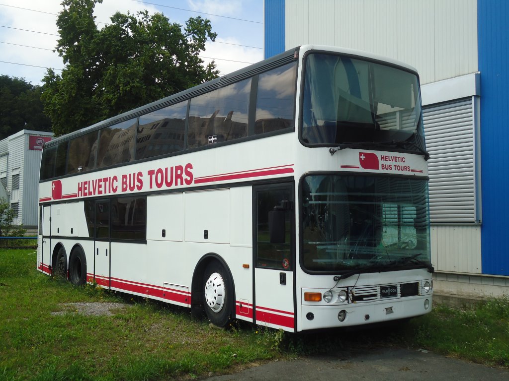 Helvetic Bus Tours, Zrich - Van Hool am 10. Juli 2011 in Kloten, EvoBus