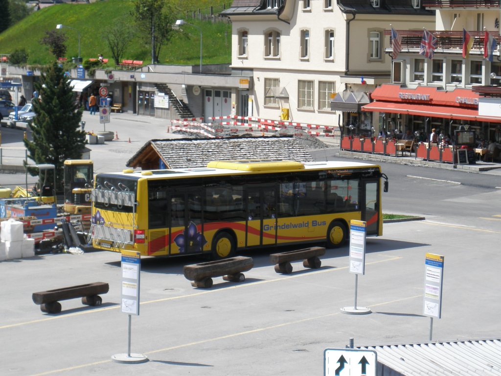 Hier ein MAN LN 363 von GrindelwaldBus am Bahnhof in Grindelwald (Aufgenommen am 23.05.2010)