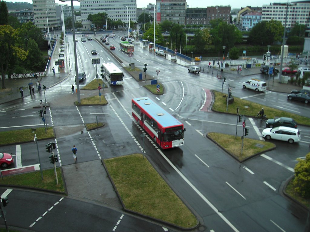 Hier ist ein Mercedes Bus zu sehen. Auch diese Aufnahme habe ich am 22.07.2010 gemacht.Der Bus gehrt zu Saar-Pfalz-Bus.