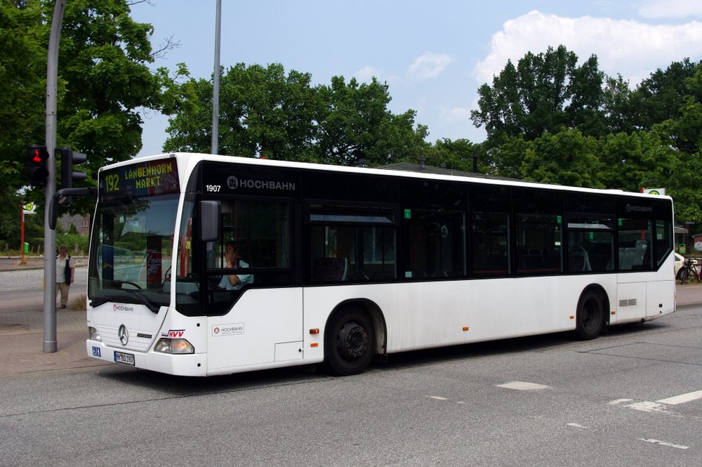 Hocbahn 1907 am 12.Juli 2010 auf der Linie 192 am Glashtter Markt

