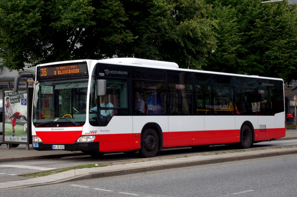 Hochbahn 1020 am 13.August 2010 auf der Linie 36 am ZOB 
