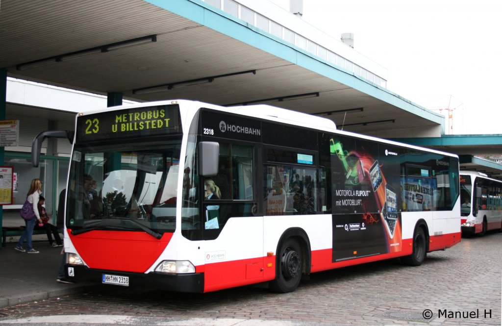 Hochbahn 2318 (HH HN 2318) mit TB fr Motorola.
Aufgenommen am ZOB Barmbek, 2.9.2010.
