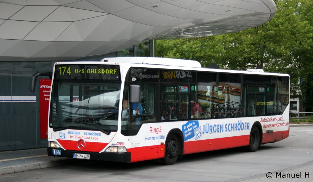 Hochbahn 2324 (HH HN 2324) mit Werbung fr Jrgen Schrder.
Aufgenommen am ZOB Poppenbttel, 2.9.2010.