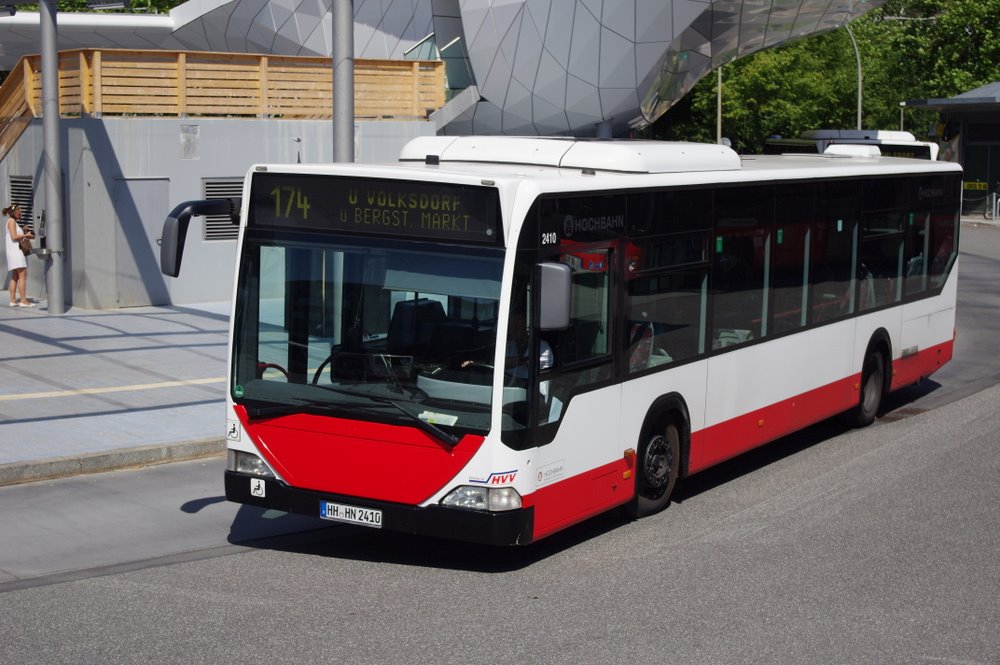 Hochbahn 2410 am 16.Juli 2010 auf der Busanlage Poppenbttel 
