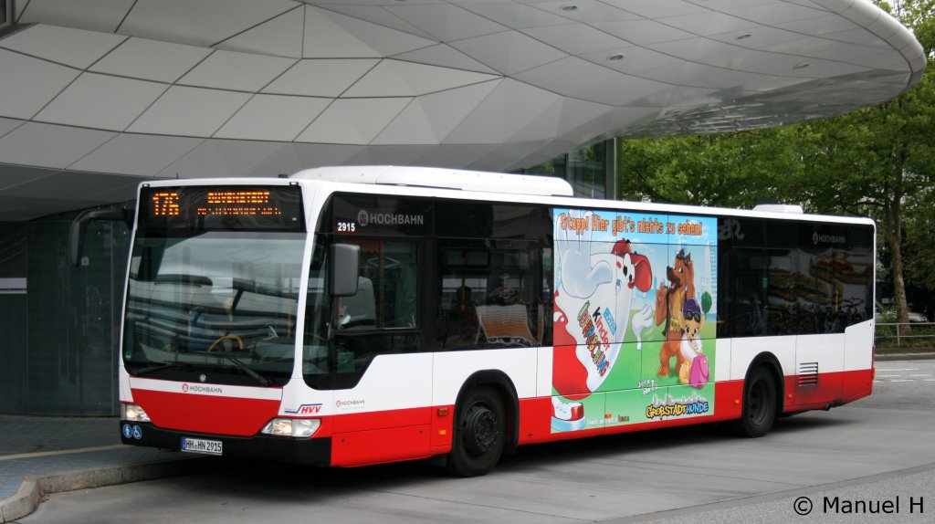 Hochbahn 2915 (HH HN 2915) mit TB fr Kinder berraschung.
Aufgenommen am ZOB Poppenbttel, 2.9.2010.
