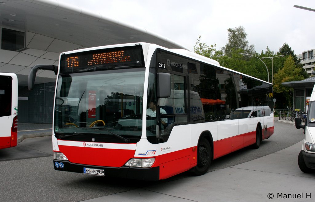 Hochbahn 2919 (HH HN 2919).
Aufgenommen am ZOB Poppenbttel, 2.9.2010.