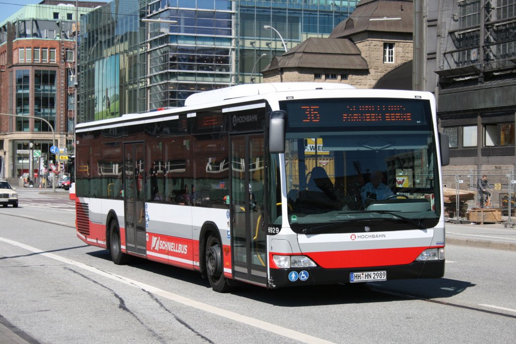 Hochbahn 6929 (HH HN 2989).
Hamburg HBF, 17.6.2010.