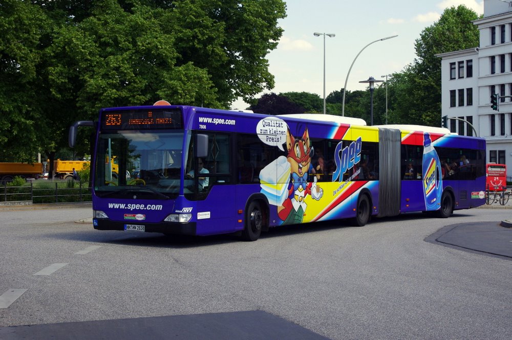 Hochbahn 7808 am 13.Juli 2010 in Wandsbek Markt.