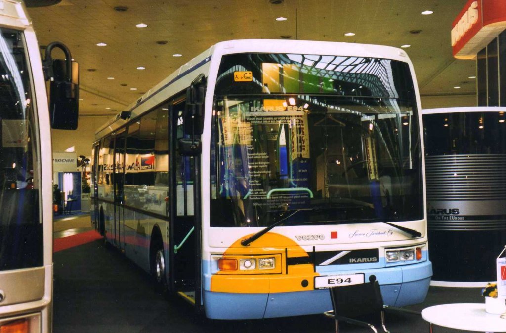 Ikarus EAG E14, aufgenommen auf der IAA 1998 in Hannover.