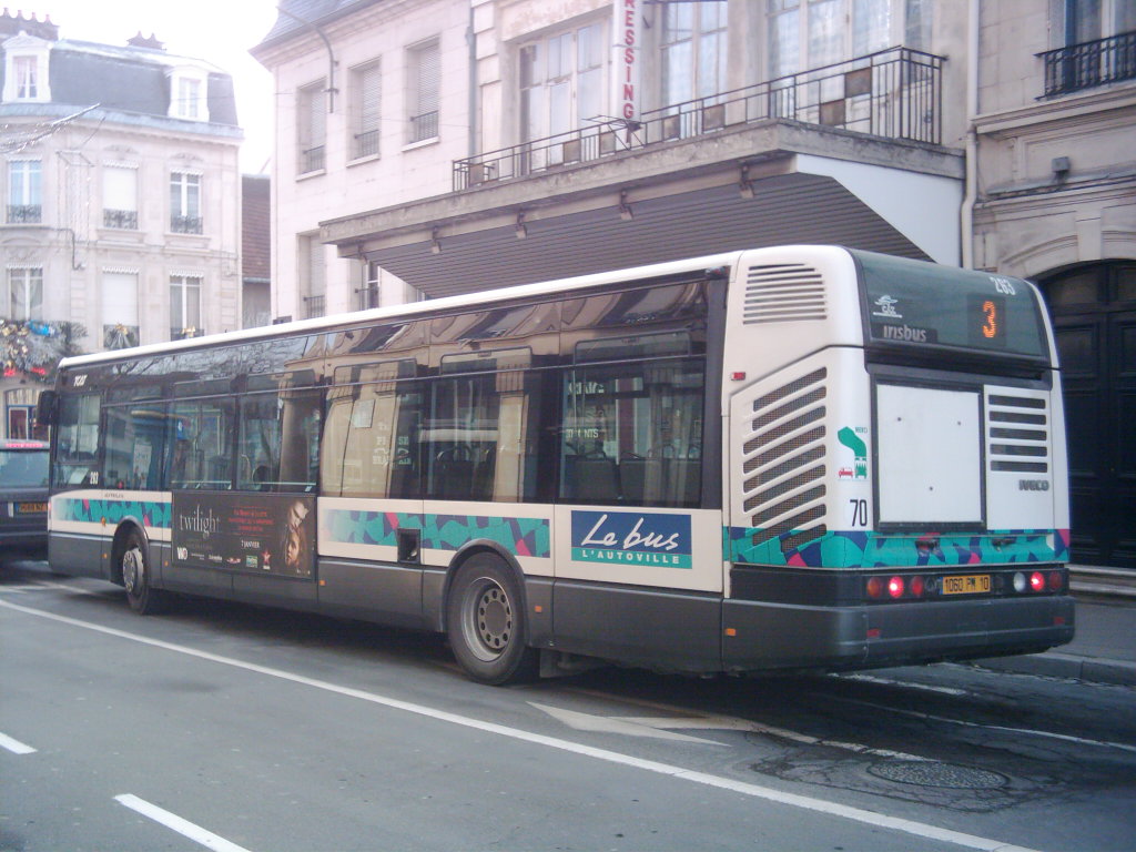 Irisbus Citlis 12 in Troyes.