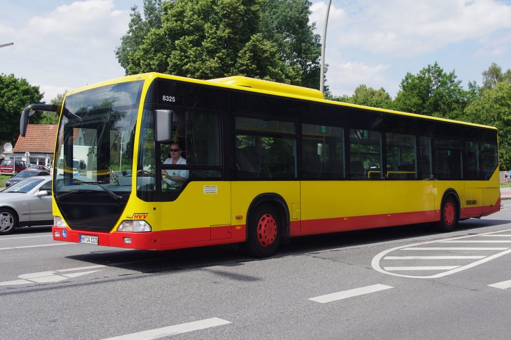 Jasper Citaro M 8325 am 13.Juli 2010 in Barmbek