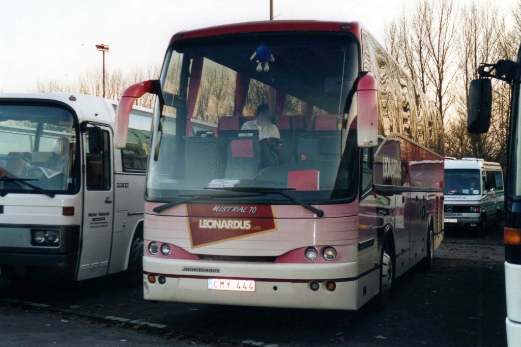 Jonckheere Mistral 70, aufgenommen im Januar 2002 auf dem Parkplatz der Westfalenhallen in Dortmund.