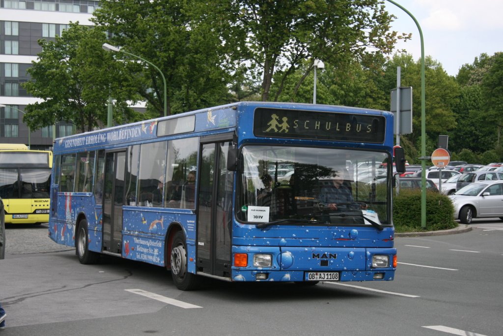 Jtte Reisen (OB AJ 1108).
Aufgenommen vor der Grugahalle in Essen.
16.5.2010