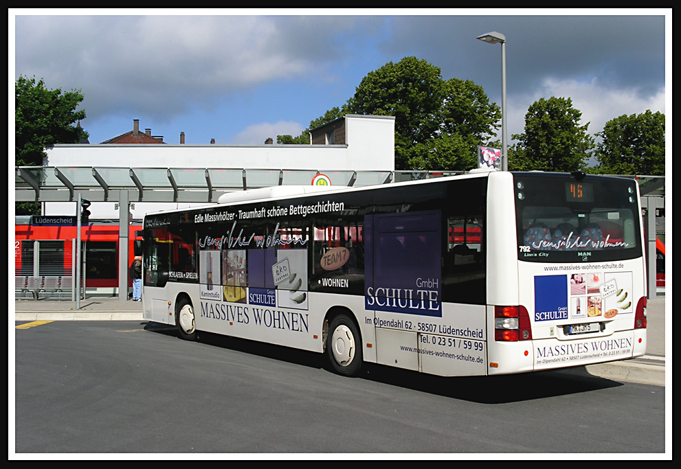 Juli 2012/ MAN - Niederflurbus von J.Messai fhrt i.A. der MVG z.Zt. auf der Linie 45 - hier gesehen als Wagen 792 am ZOB Ldenscheid...