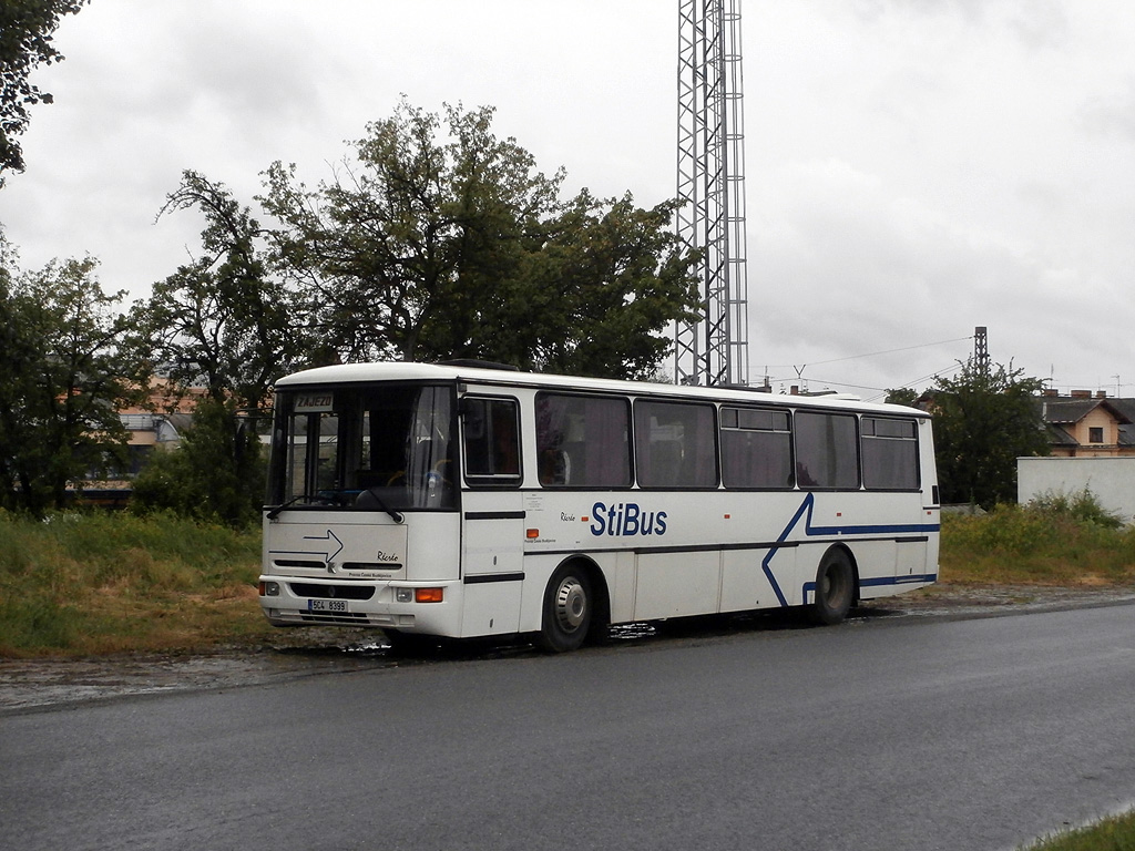 Karosa C935 Récréo auf der SEV-linie in Tábor, Vodňanského-strasse. (25.6.2013)