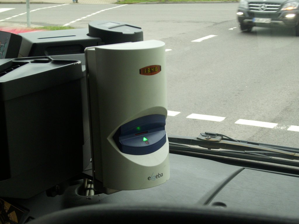 Kassomat der RPNV in Bergen am 14.01.2012

