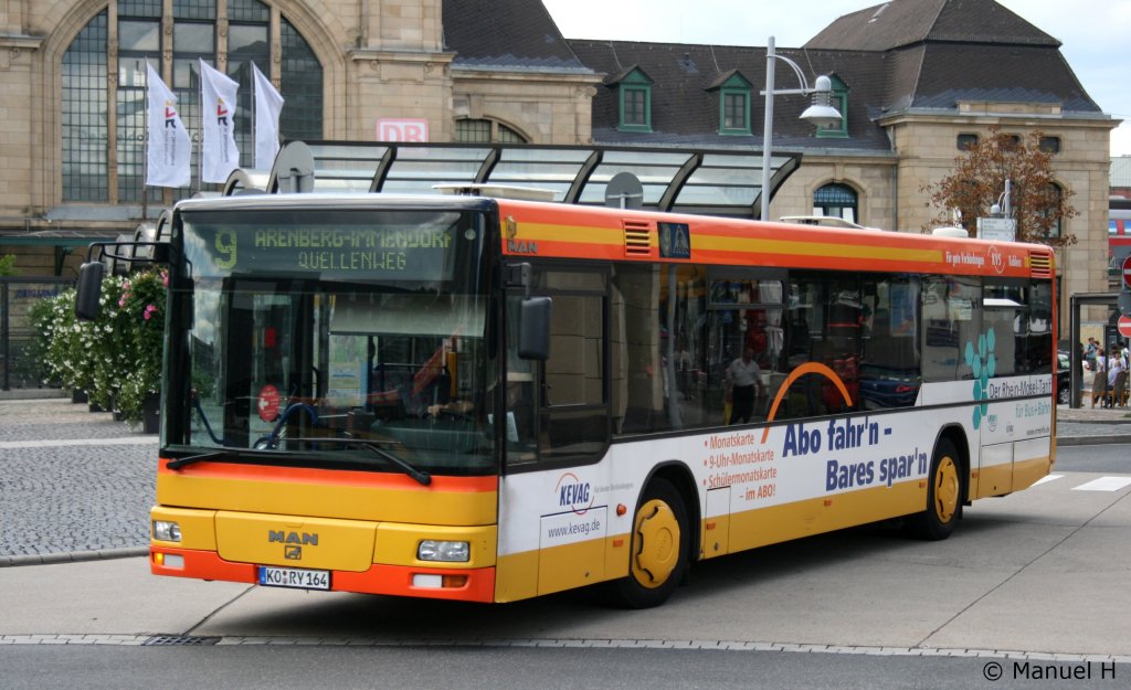 KEVAG (KO RY 164) wirbt für das KEVAG Monatsabo.
Aufgenommen am HBF Koblenz, 19.8.2010.