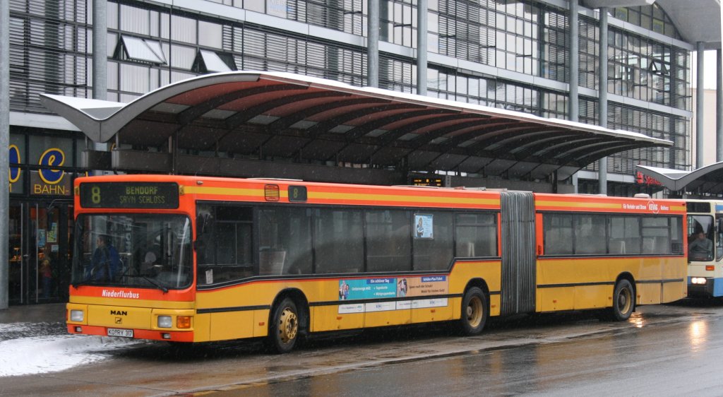 KEVAG (KO RY 317) mit der Linie 8 am HBF Koblenz,12.2.2010.