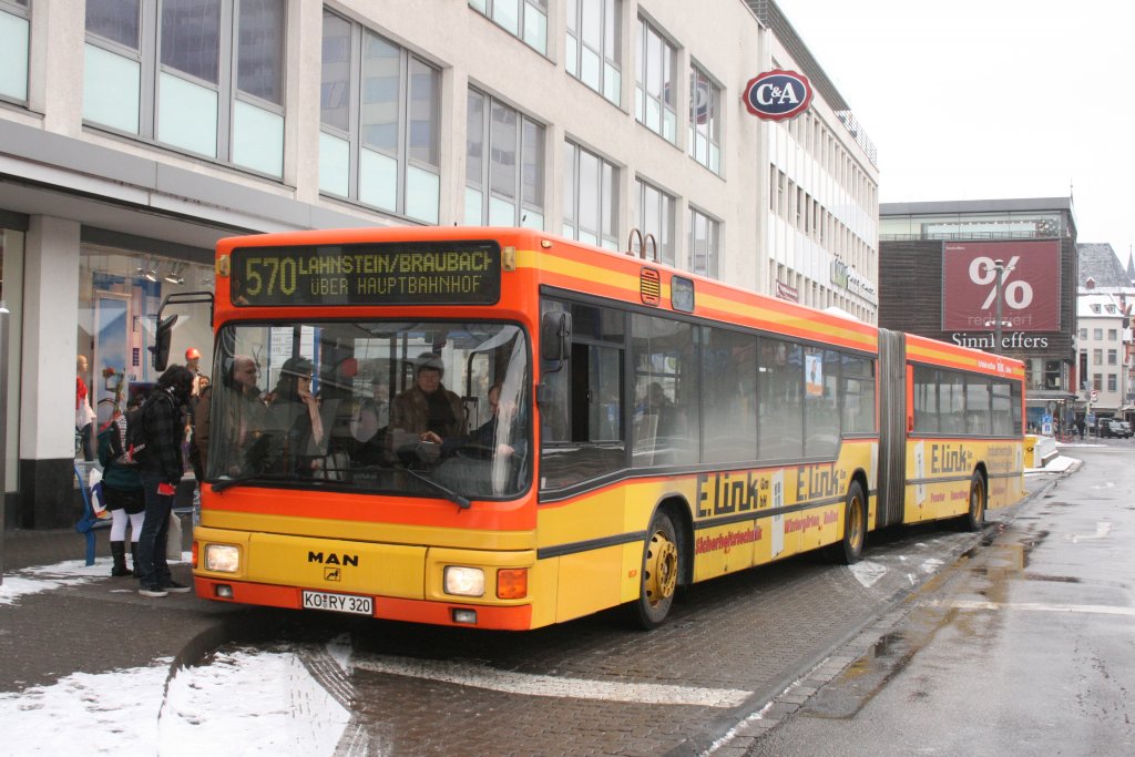 KEVAG (KO RY 320) mit Werbung fr E.Link Gmbh.
Aufgenommen am Zentralplatz,12.2.2010.