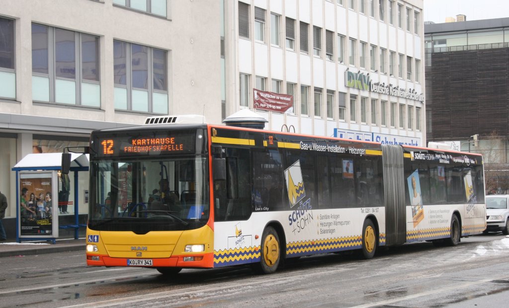 KEVAG (KO RY 341) mit Werbung fr Schtz und Sohn.
Aufgenommen am Zentralplatz,12.2.2010.