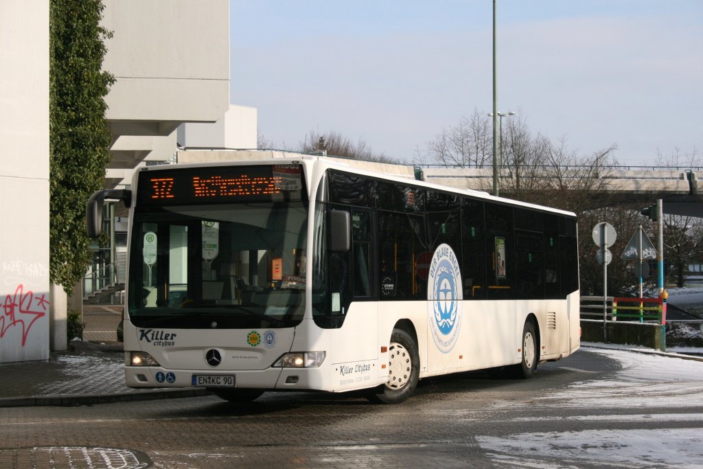Killer Citybus (EN KC 90) mit der Linie 372.
Aufgenommen an der Ruhr Uni Bochum,2.1.2010.
