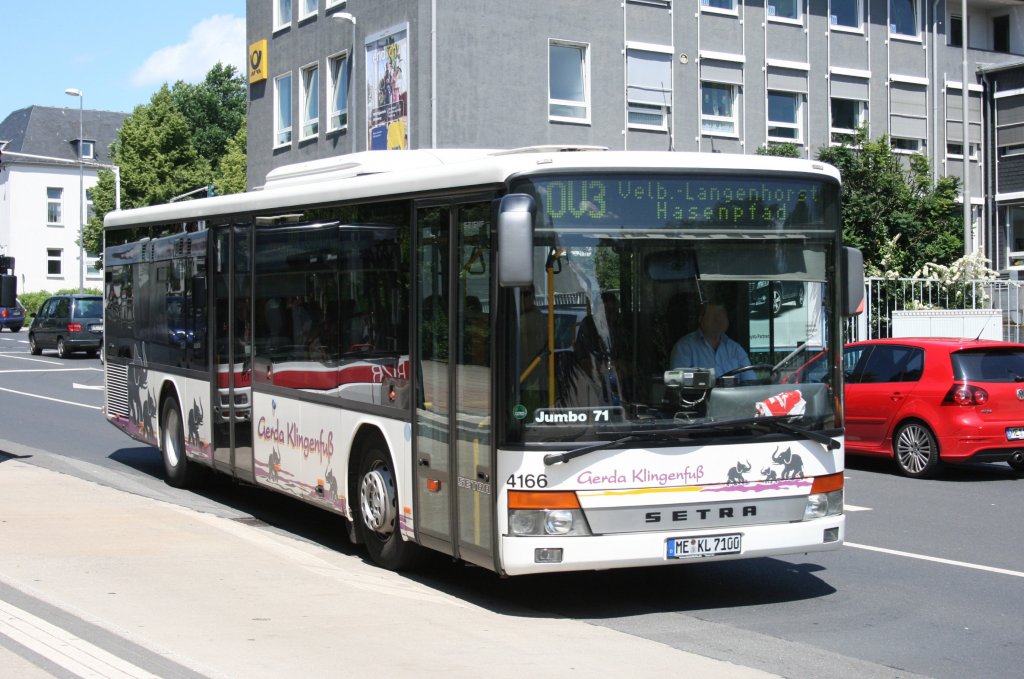 Klingenfu 4166 (ME KL 7100).
Velbert, 11.6.2010.