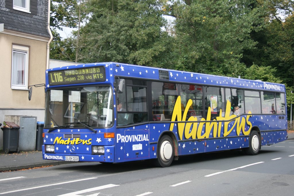 KVA (SI BW 1016) mit Werbung fr den Nachtbus Siegen.
Siegen, 18.9.2010.
