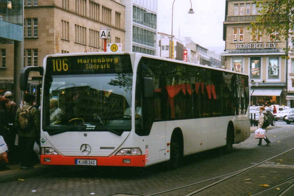 KVB 241, ein Mercedes O530 Citaro, aufgenommen im November 2002 in Kln am Neumarkt.