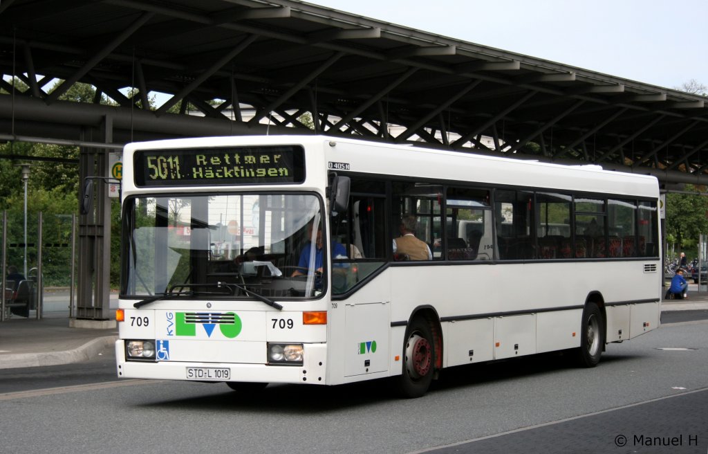 KVG 709 (STD L 1019).
Aufgenommen am ZOB Lneburg, 20.8.2010.